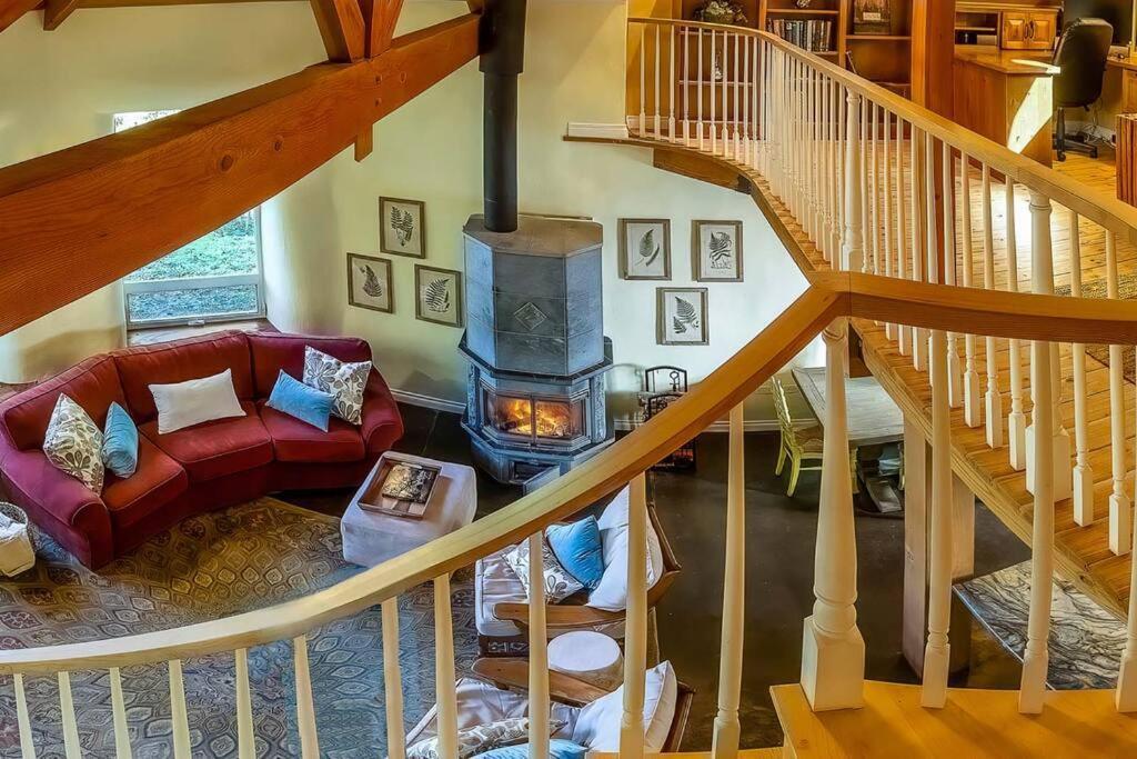 European Style Straw Bale Retreat Villa Ashland Exteriör bild